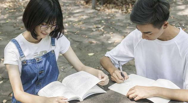 孩子学习差大部分不会管理时间，三招教孩子管理时间